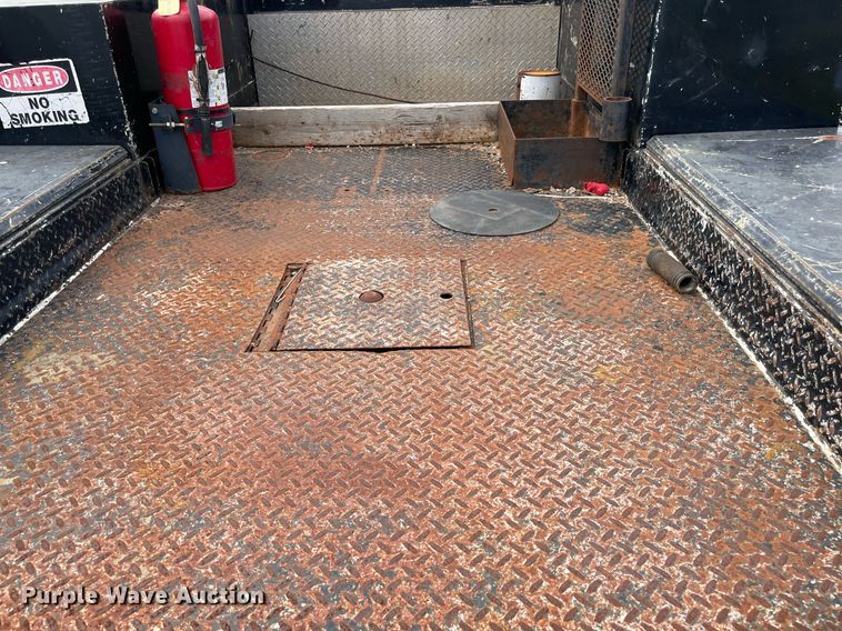 image for item DI8526 2014 Dodge Ram 5500HD  Crew Cab flatbed truck