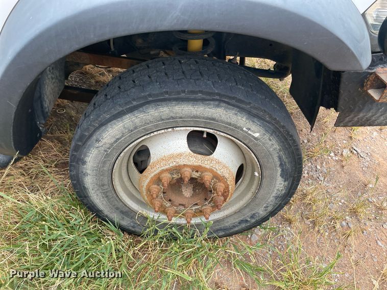 image for item DI8526 2014 Dodge Ram 5500HD  Crew Cab flatbed truck