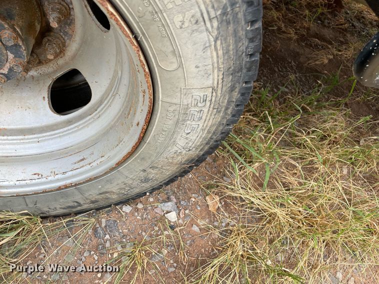 image for item DI8526 2014 Dodge Ram 5500HD  Crew Cab flatbed truck