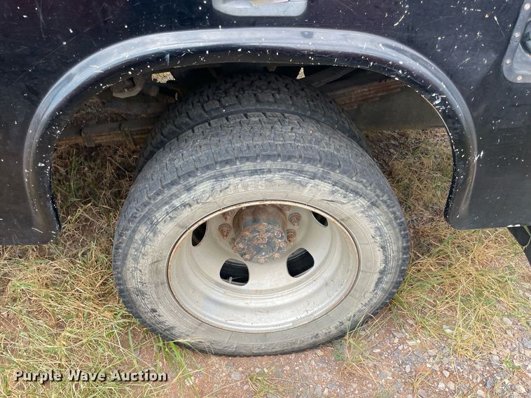 image for item DI8526 2014 Dodge Ram 5500HD  Crew Cab flatbed truck