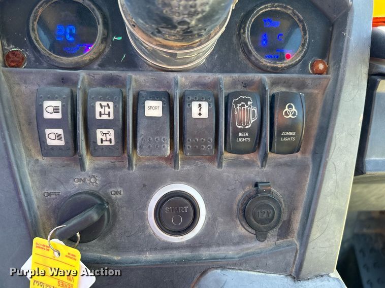 image for item DJ6254 2011 Can Am Commander 1000  utility vehicle