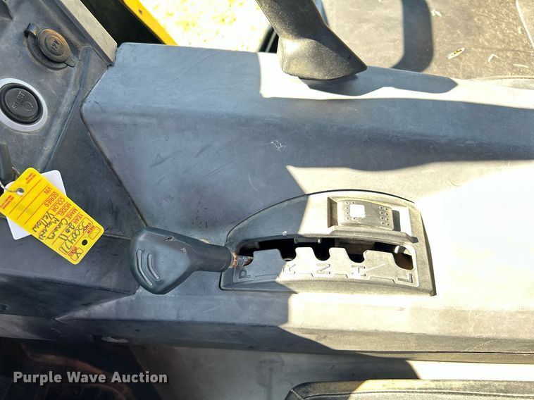 image for item DJ6254 2011 Can Am Commander 1000  utility vehicle