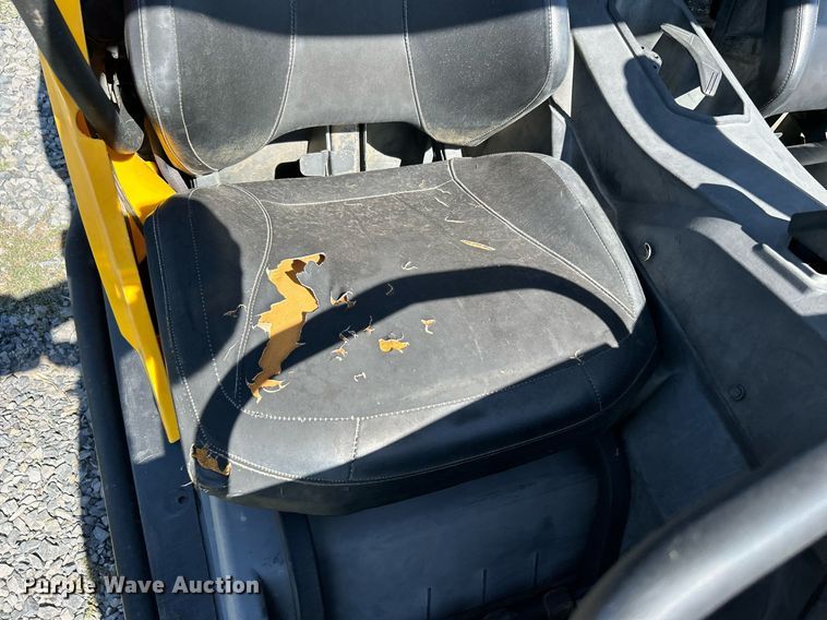 image for item DJ6254 2011 Can Am Commander 1000  utility vehicle