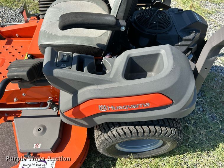image for item DJ6257 Husqvarna Z460  ZTR lawn mower