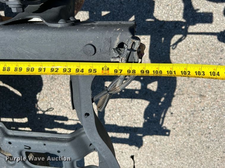 image for item DJ6261 2005  Ford F250 Super Duty  SuperCab pickup truck cab and chassis