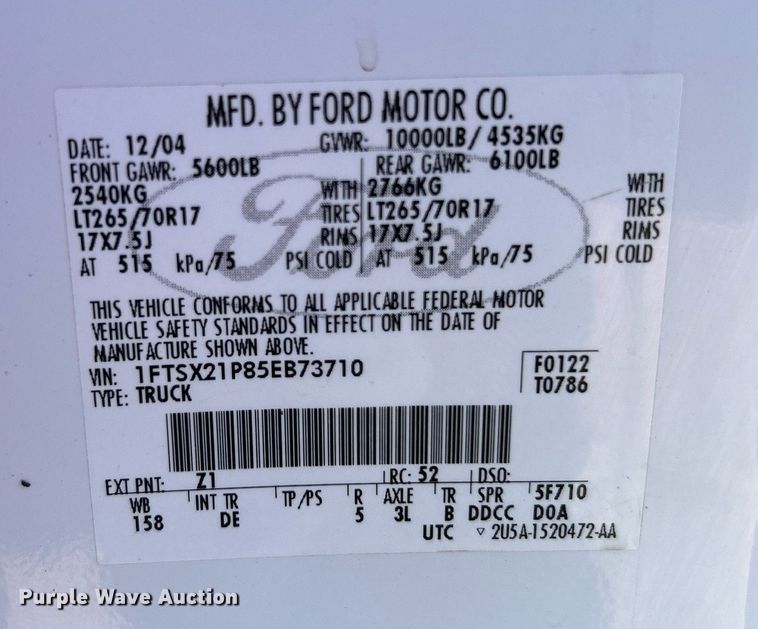 image for item DJ6261 2005  Ford F250 Super Duty  SuperCab pickup truck cab and chassis