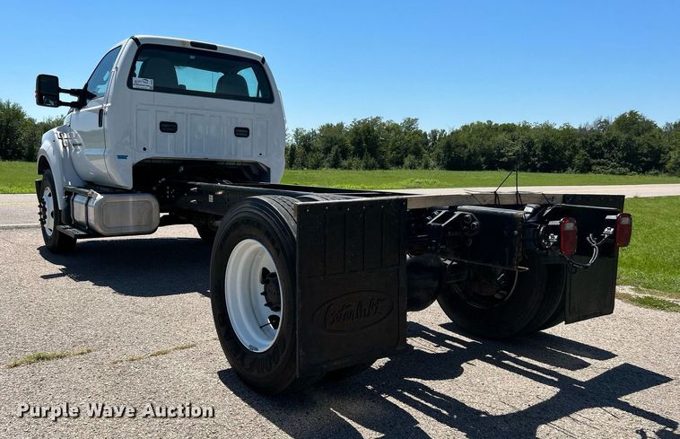 image for item DJ6262 2018  Ford F750 Super Duty  truck cab and chassis