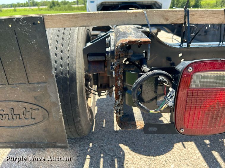 image for item DJ6262 2018  Ford F750 Super Duty  truck cab and chassis