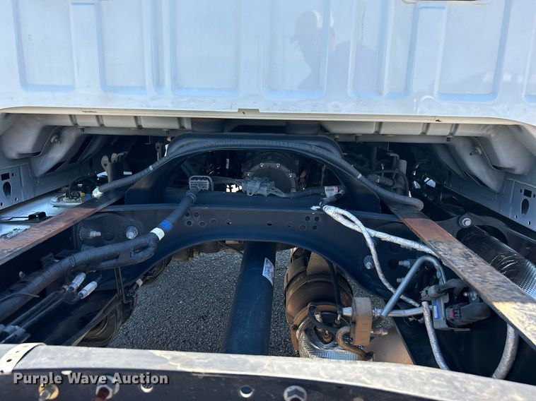 image for item DJ6262 2018  Ford F750 Super Duty  truck cab and chassis