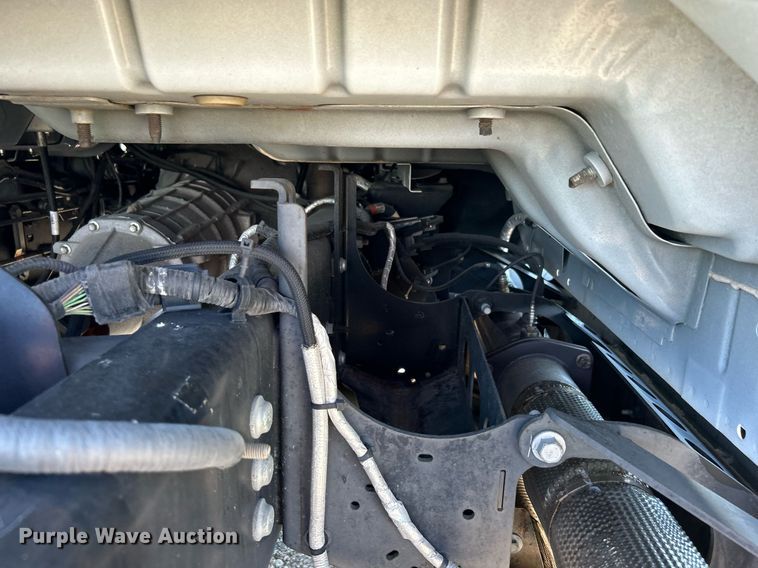 image for item DJ6262 2018  Ford F750 Super Duty  truck cab and chassis