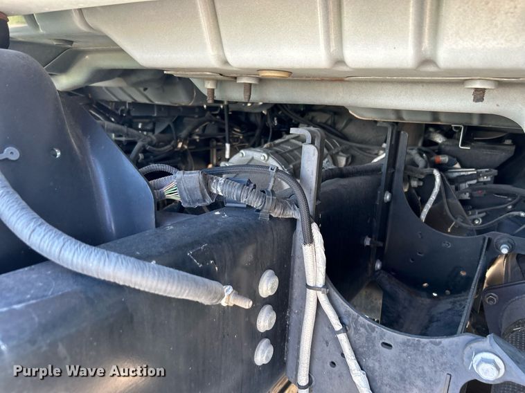 image for item DJ6262 2018  Ford F750 Super Duty  truck cab and chassis