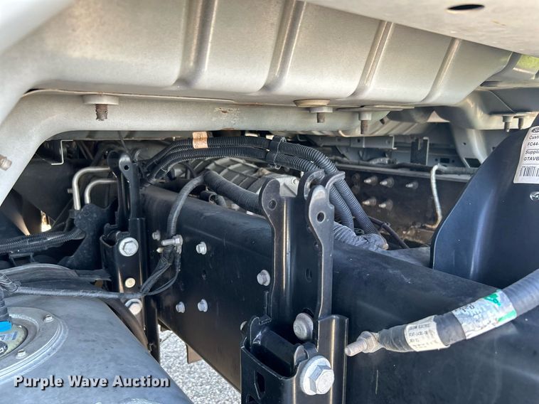 image for item DJ6262 2018  Ford F750 Super Duty  truck cab and chassis