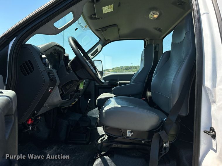 image for item DJ6262 2018  Ford F750 Super Duty  truck cab and chassis