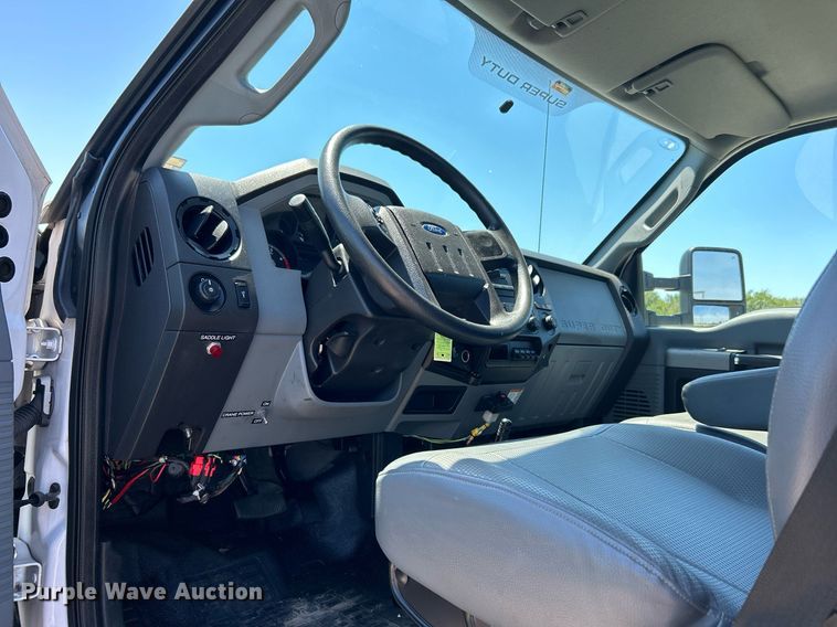 image for item DJ6262 2018  Ford F750 Super Duty  truck cab and chassis