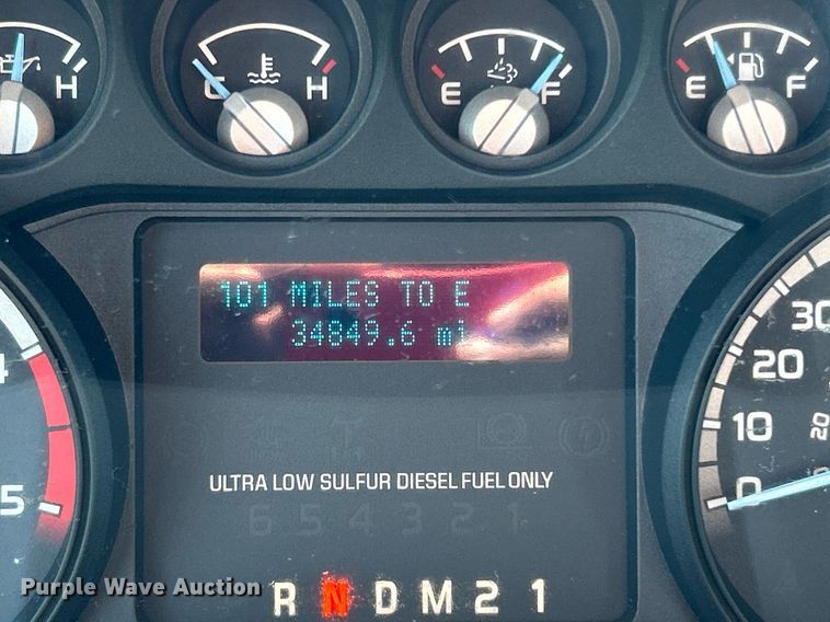 image for item DJ6262 2018  Ford F750 Super Duty  truck cab and chassis