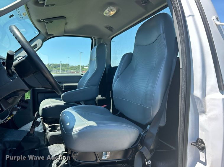 image for item DJ6262 2018  Ford F750 Super Duty  truck cab and chassis