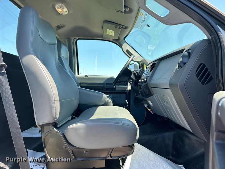 image for item DJ6262 2018  Ford F750 Super Duty  truck cab and chassis