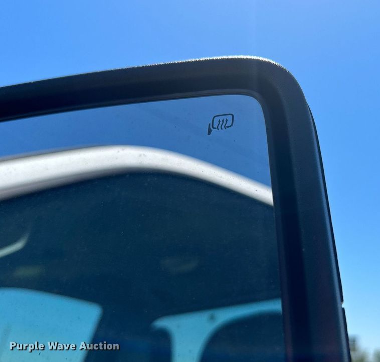 image for item DJ6262 2018  Ford F750 Super Duty  truck cab and chassis