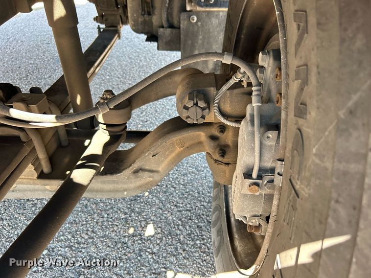 image for item DJ6262 2018  Ford F750 Super Duty  truck cab and chassis