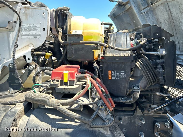 image for item DJ6262 2018  Ford F750 Super Duty  truck cab and chassis