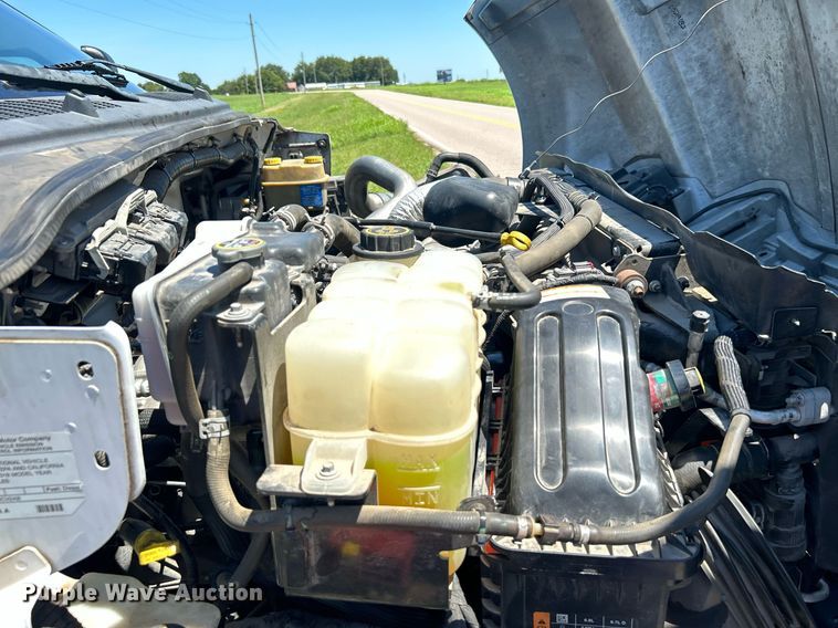 image for item DJ6262 2018  Ford F750 Super Duty  truck cab and chassis