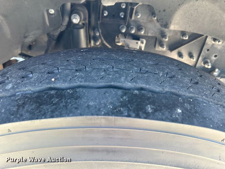 image for item DJ6262 2018  Ford F750 Super Duty  truck cab and chassis