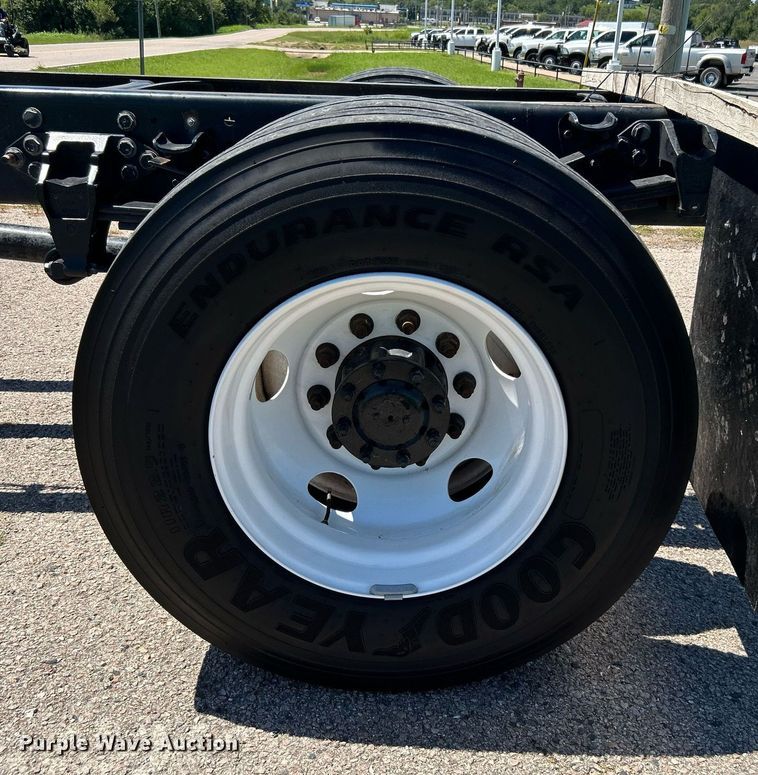 image for item DJ6262 2018  Ford F750 Super Duty  truck cab and chassis