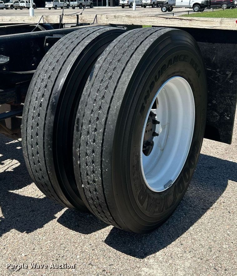 image for item DJ6262 2018  Ford F750 Super Duty  truck cab and chassis