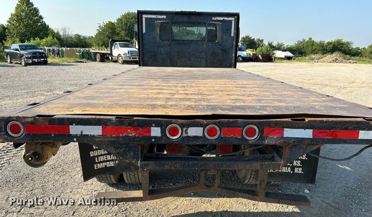 image for item DJ6263 2007 International 4200  dump flatbed truck