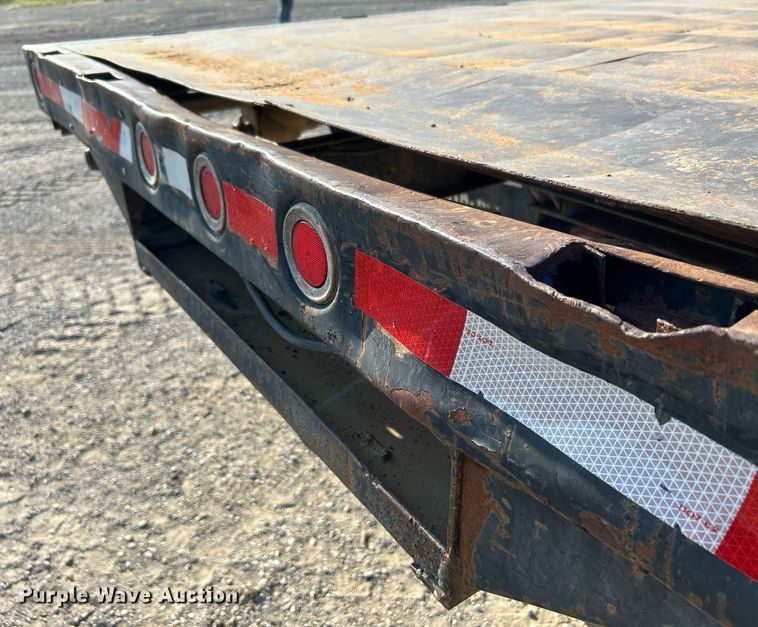image for item DJ6263 2007 International 4200  dump flatbed truck