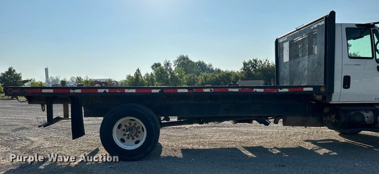 image for item DJ6263 2007 International 4200  dump flatbed truck
