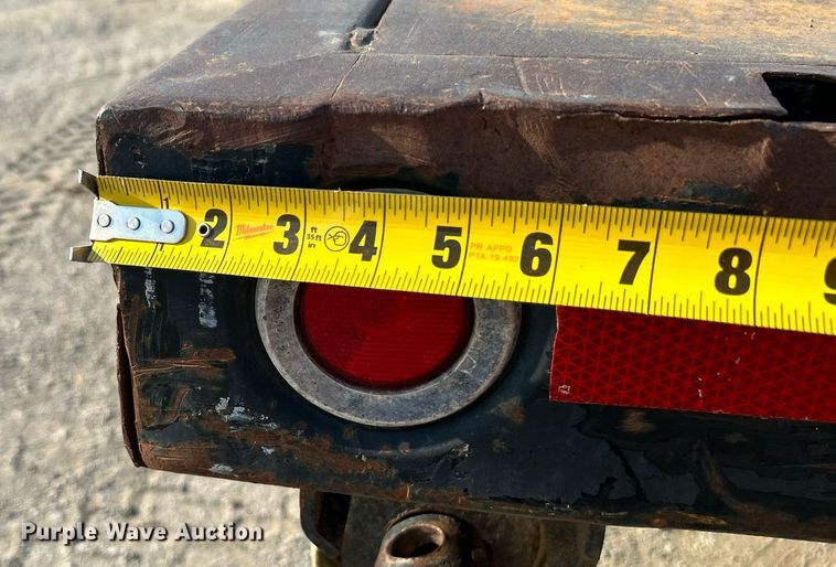 image for item DJ6263 2007 International 4200  dump flatbed truck