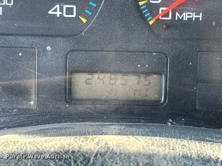 image for item DJ6263 2007 International 4200  dump flatbed truck