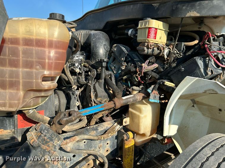 image for item DJ6263 2007 International 4200  dump flatbed truck