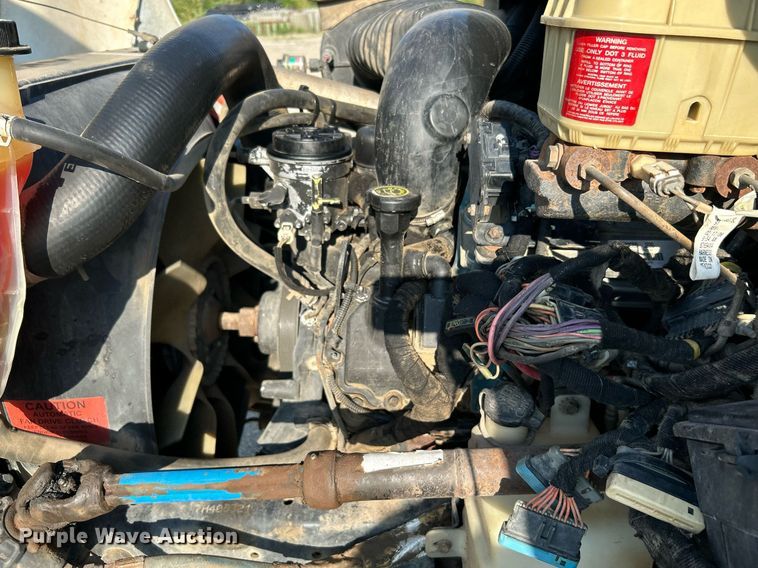 image for item DJ6263 2007 International 4200  dump flatbed truck