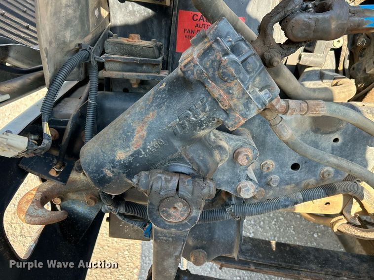 image for item DJ6263 2007 International 4200  dump flatbed truck