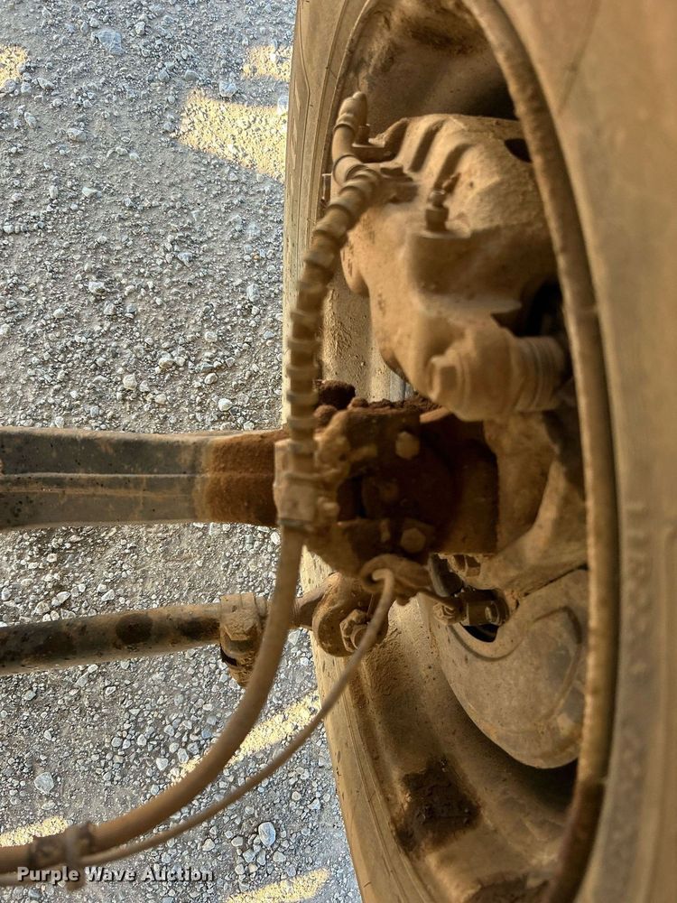 image for item DJ6263 2007 International 4200  dump flatbed truck