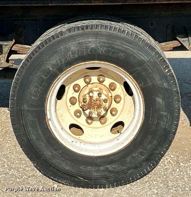 image for item DJ6263 2007 International 4200  dump flatbed truck