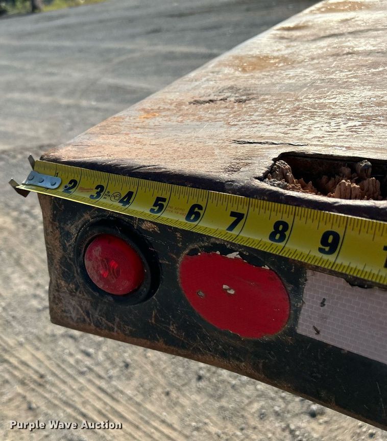 image for item DJ6264 2005 Ford F650 Super Duty  dump flatbed truck