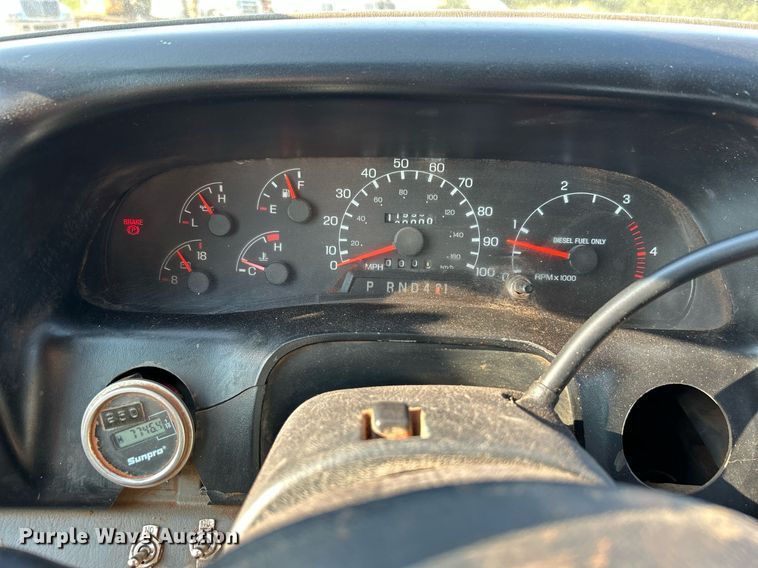 image for item DJ6264 2005 Ford F650 Super Duty  dump flatbed truck