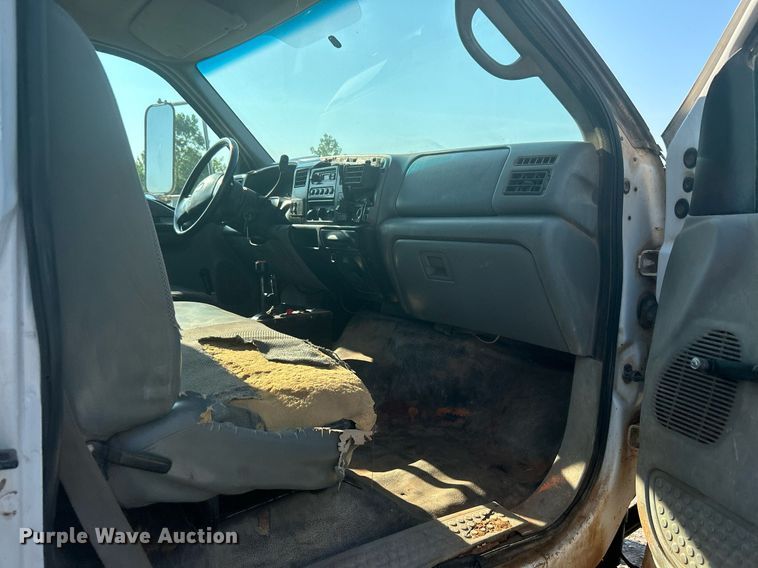 image for item DJ6264 2005 Ford F650 Super Duty  dump flatbed truck