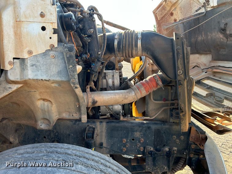 image for item DJ6264 2005 Ford F650 Super Duty  dump flatbed truck