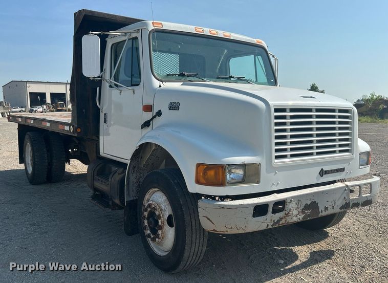 image for item DJ6268 2000 International 4700  dump flatbed truck