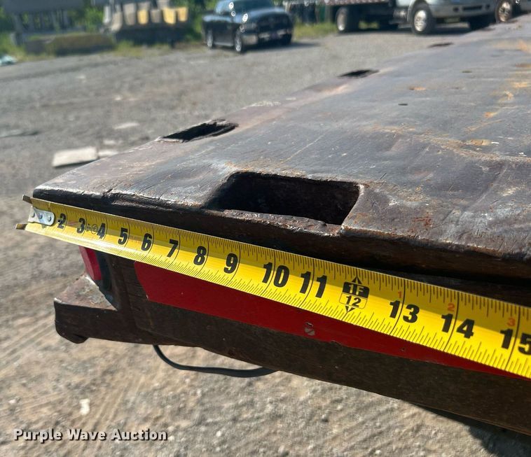 image for item DJ6268 2000 International 4700  dump flatbed truck