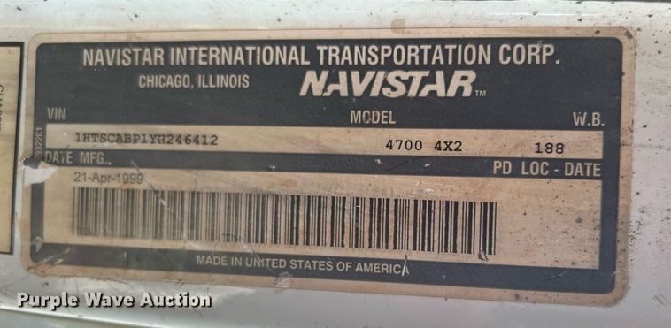 image for item DJ6268 2000 International 4700  dump flatbed truck