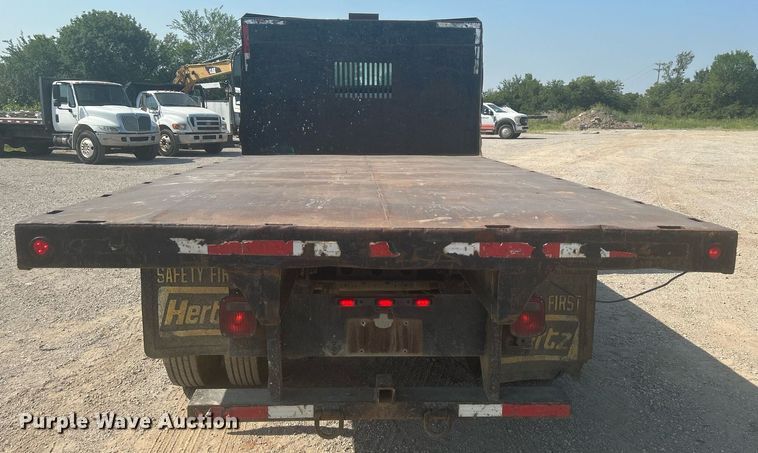 image for item DJ6269 2006 International 4200  dump flatbed truck