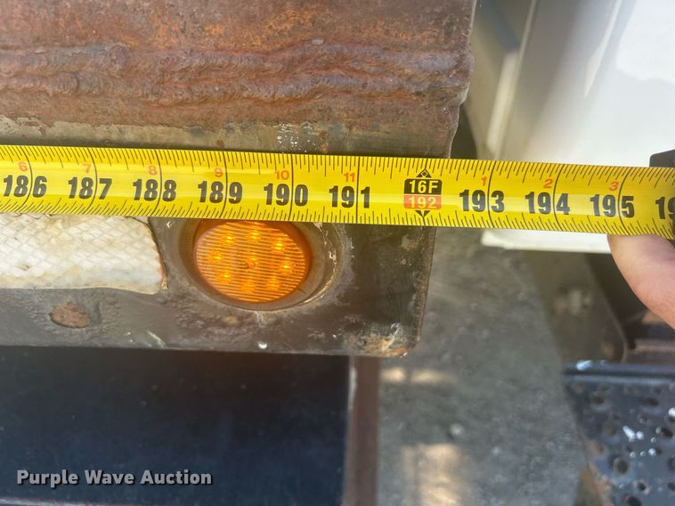 image for item DJ6269 2006 International 4200  dump flatbed truck