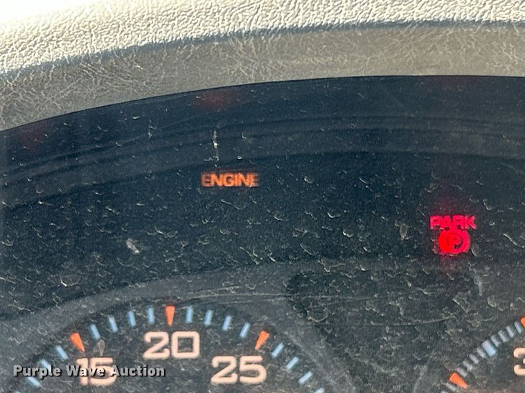 image for item DJ6269 2006 International 4200  dump flatbed truck