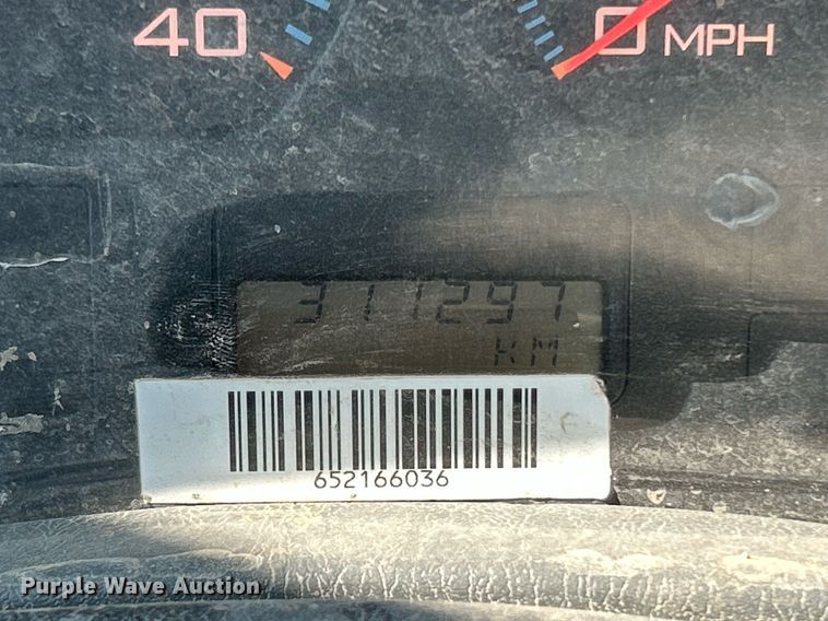 image for item DJ6269 2006 International 4200  dump flatbed truck