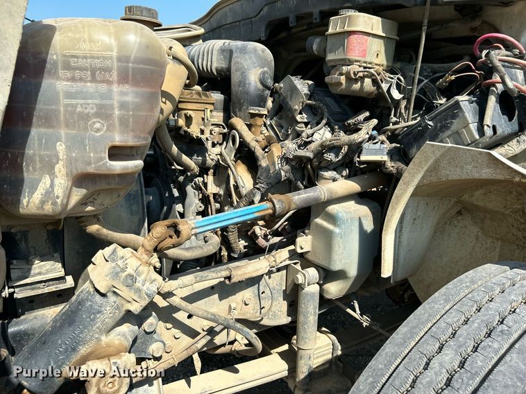 image for item DJ6269 2006 International 4200  dump flatbed truck